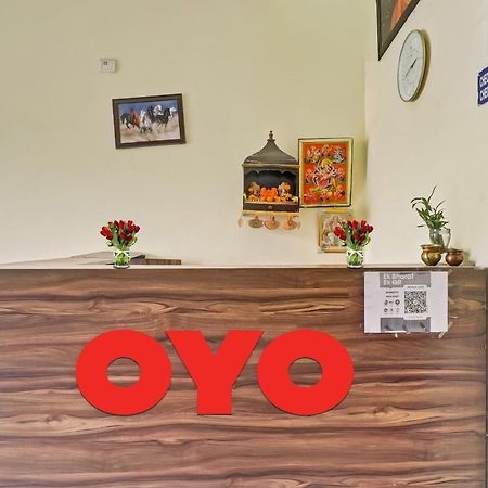 Hotel O Prince Home Stay Near Ambience Mall Nueva Delhi Exterior foto