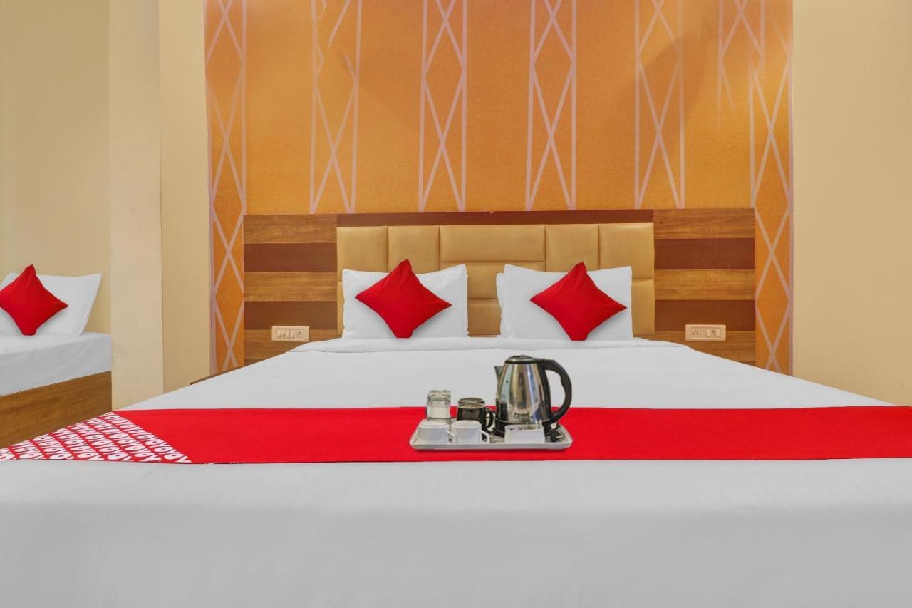 Hotel O Prince Home Stay Near Ambience Mall Nueva Delhi Exterior foto