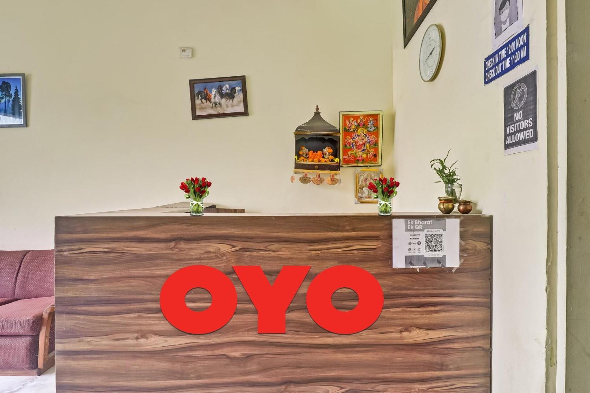 Hotel O Prince Home Stay Near Ambience Mall Nueva Delhi Exterior foto
